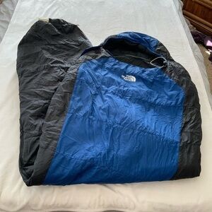 𝅺THE North Face Cacoon Camping Sleeping Bag